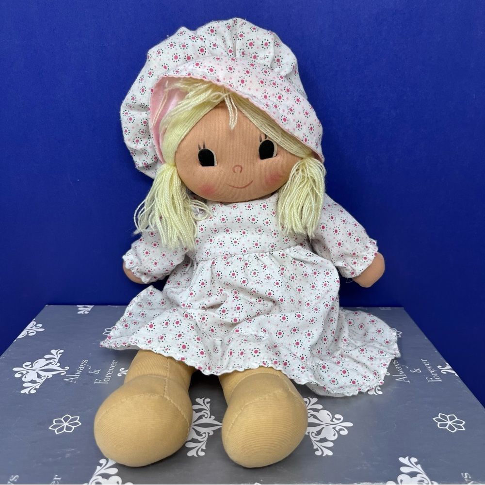 Kamar Barbara Ann Musical Doll Dress & Bonnet Plush Tawaiin